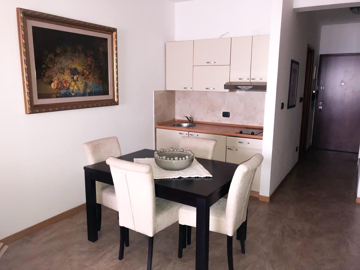 Beach Apartment Rafajlovići Dış mekan fotoğraf